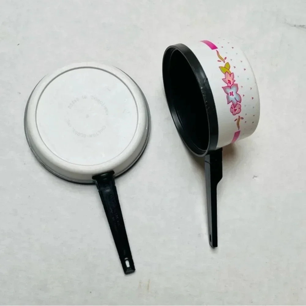 Chilton Globe Pots Pans Pink‎ Floral Playsets Vintage 2 Pieces Kitchen Cooking